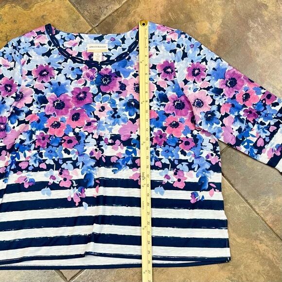Alfred Dunner Picture Perfect Somen's Flowers and Stripes Knit Top 2X - Picture 4 of 10